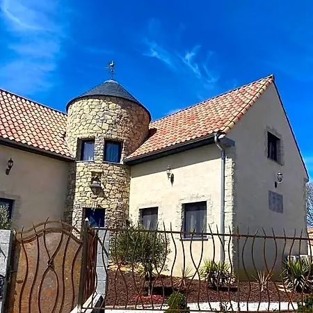 Il Piccolo Castello ベッド・アンド・ブレックファスト 4*